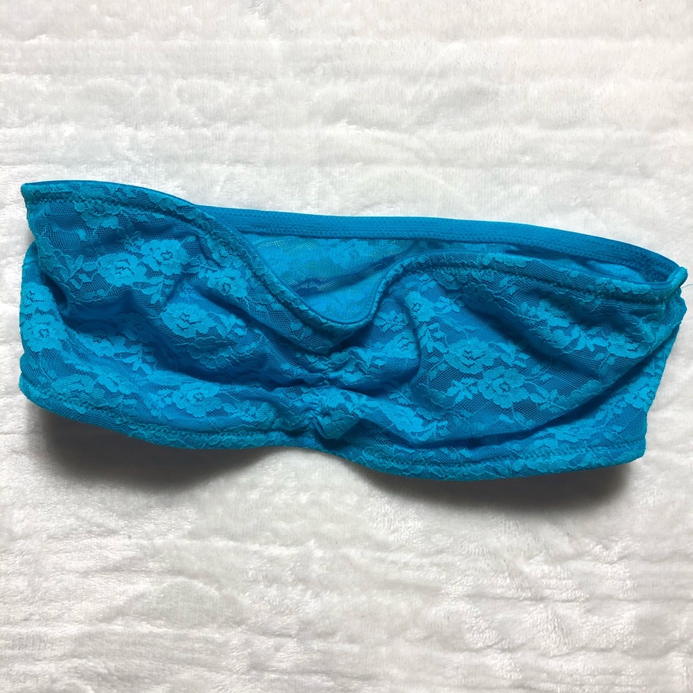 PINK Victoria’s Secret Lace Blue Strapless Bra